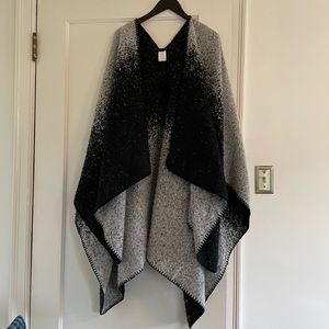 Women’s Wool Shawl/Kimono